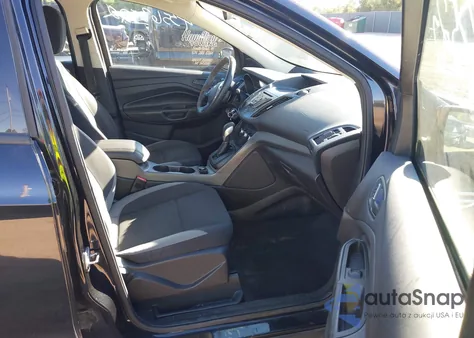 2014 Ford Escape S z USA, uszkodzony, nr VIN 1FMCU0F70EUC17436